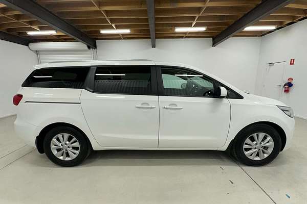 2015 Kia Carnival Si YP