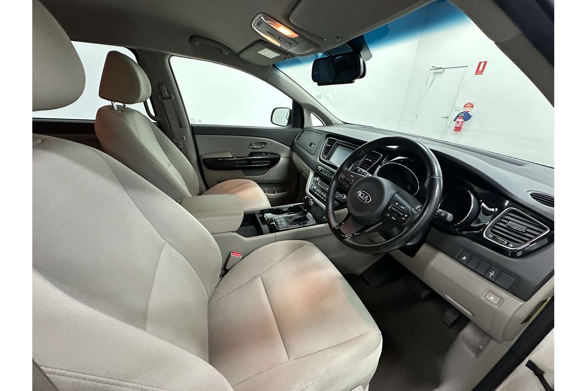 2015 Kia Carnival Si YP