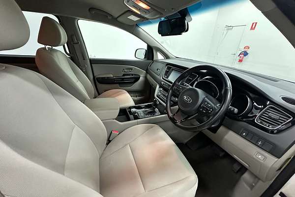 2015 Kia Carnival Si YP