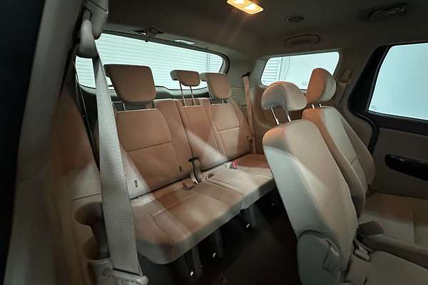 2015 Kia Carnival Si YP
