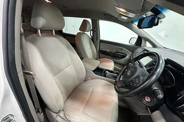 2015 Kia Carnival Si YP