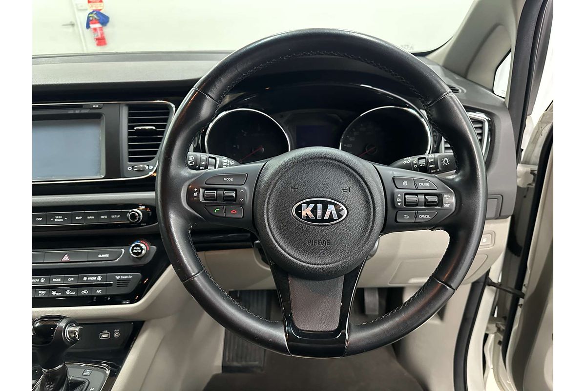 2015 Kia Carnival Si YP