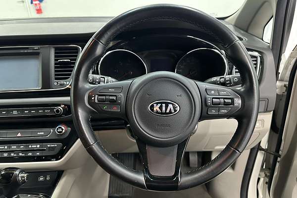 2015 Kia Carnival Si YP