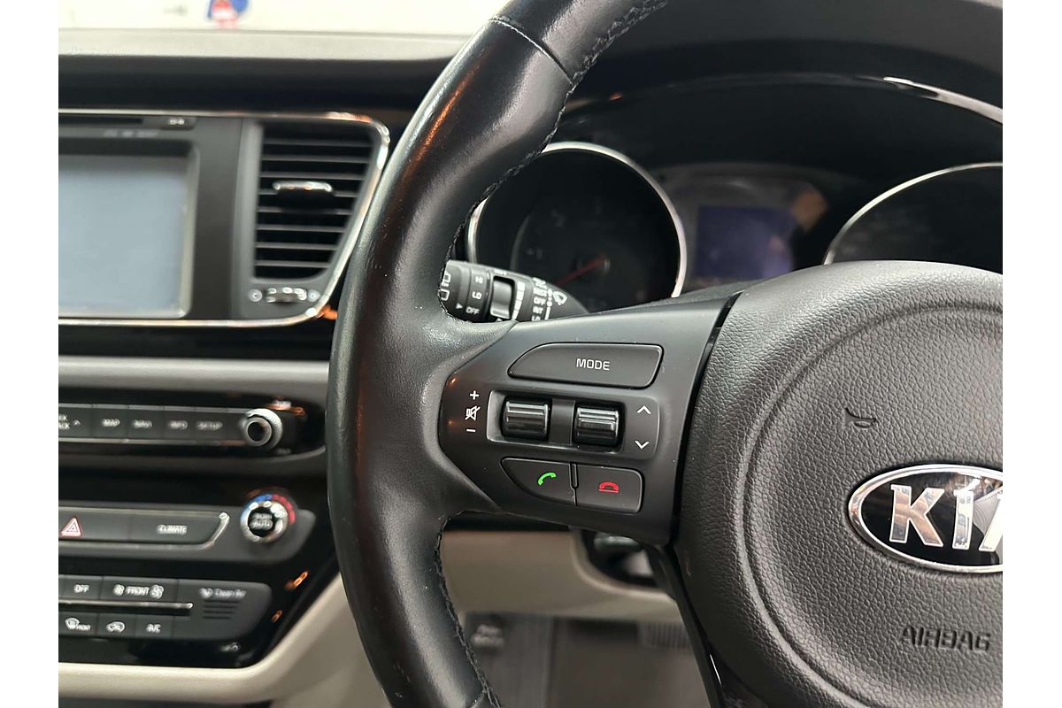 2015 Kia Carnival Si YP