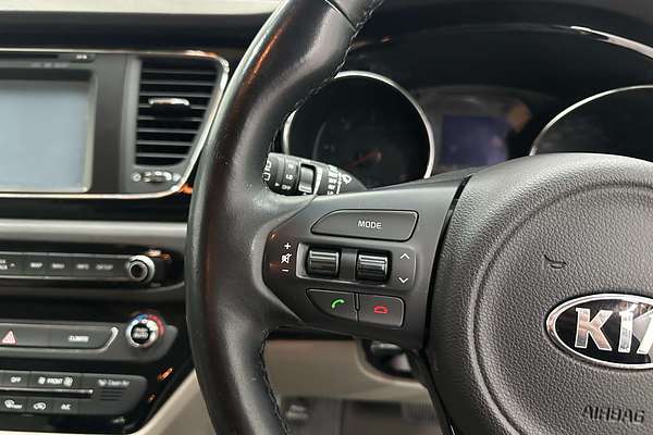 2015 Kia Carnival Si YP