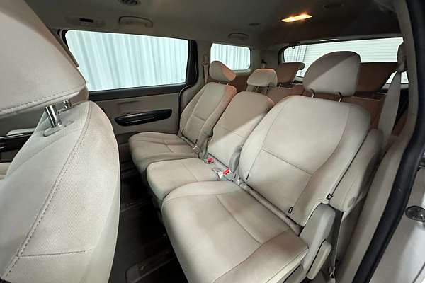 2015 Kia Carnival Si YP