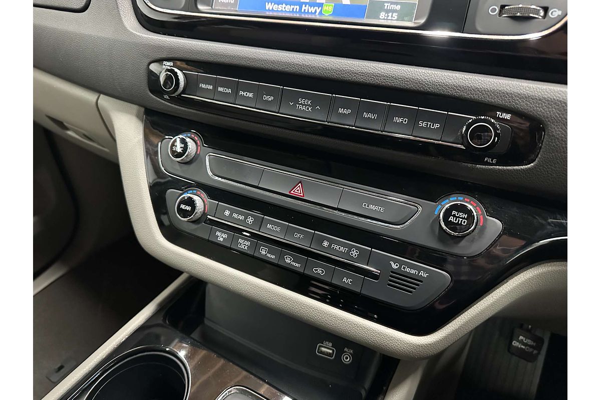 2015 Kia Carnival Si YP