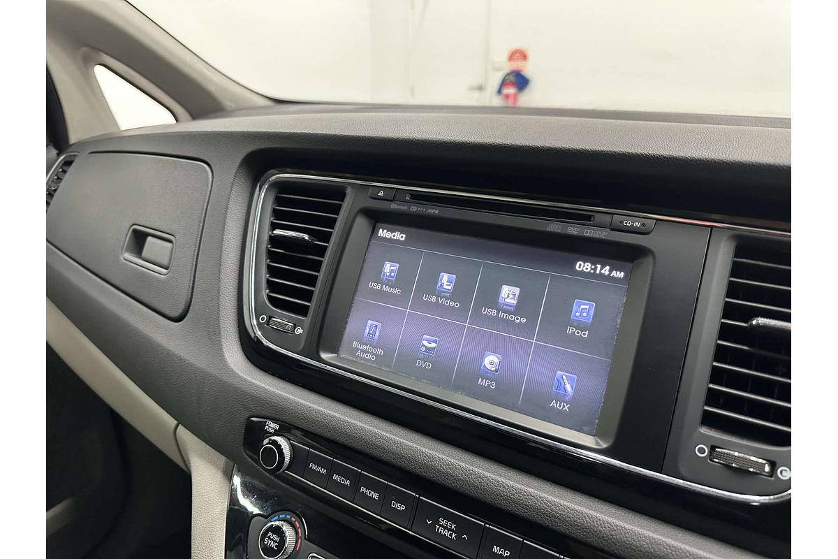 2015 Kia Carnival Si YP