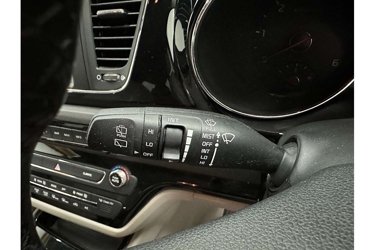 2015 Kia Carnival Si YP