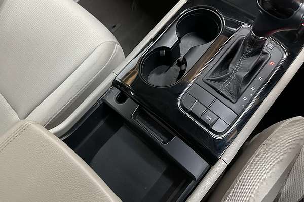 2015 Kia Carnival Si YP