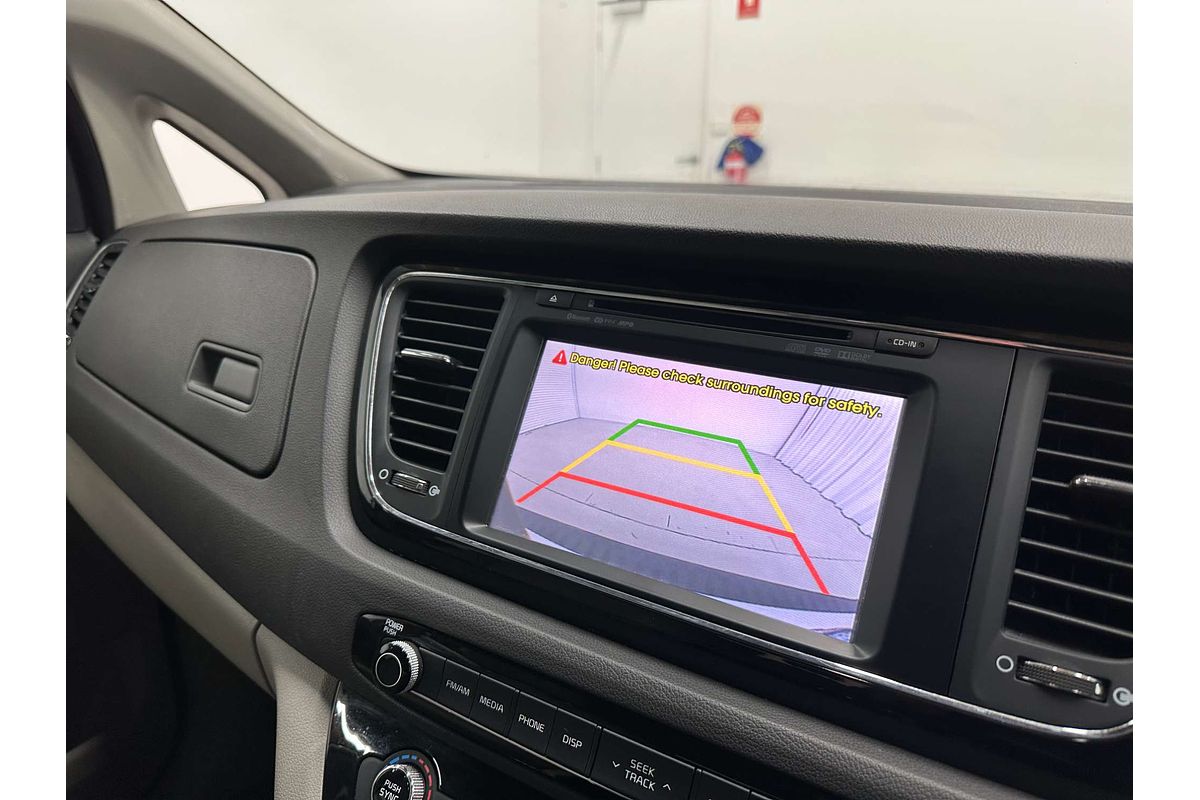 2015 Kia Carnival Si YP