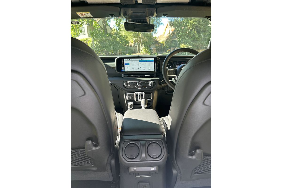2024 Jeep Wrangler Unlimited Overland JL