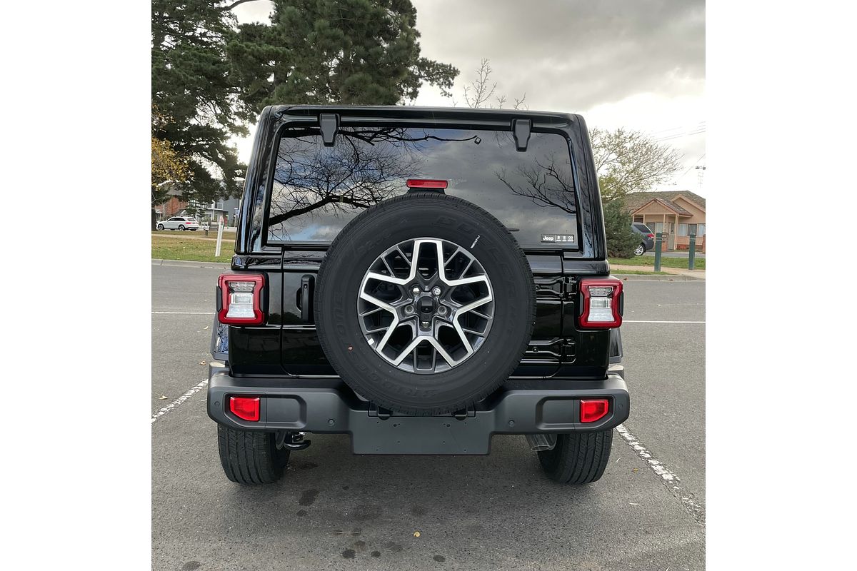 2024 Jeep Wrangler Unlimited Overland JL
