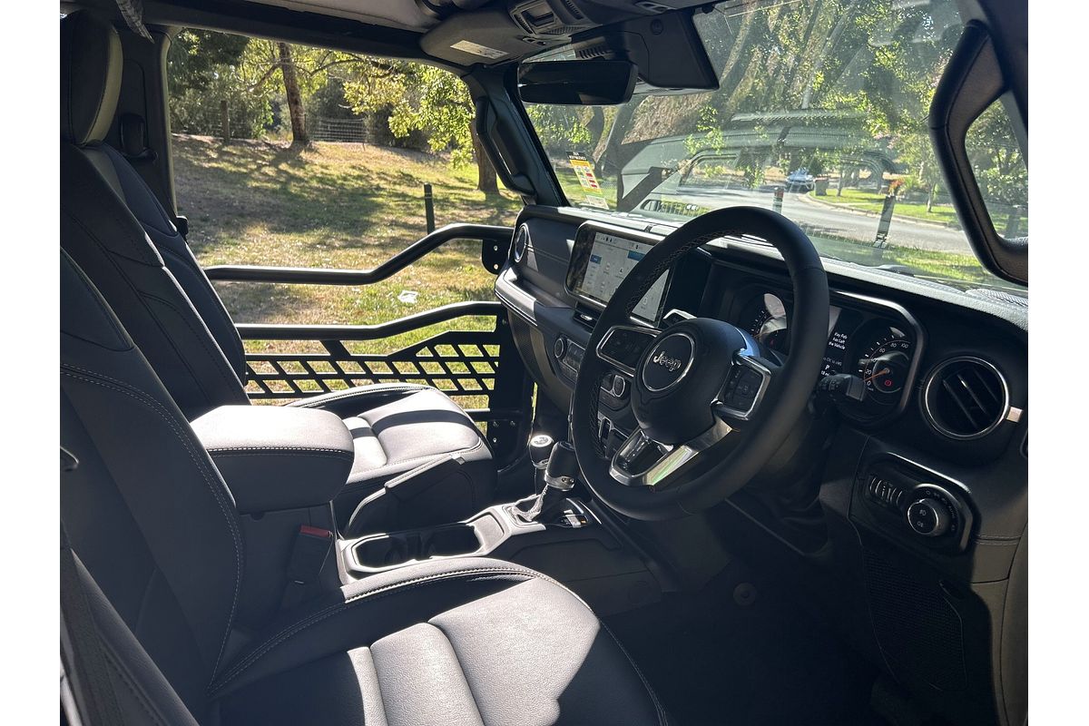 2024 Jeep Wrangler Unlimited Overland JL