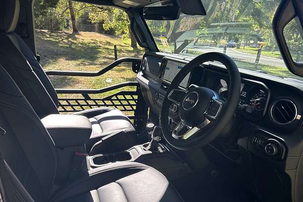 2024 Jeep Wrangler Unlimited Overland JL