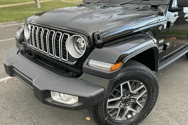 2024 Jeep Wrangler Unlimited Overland JL