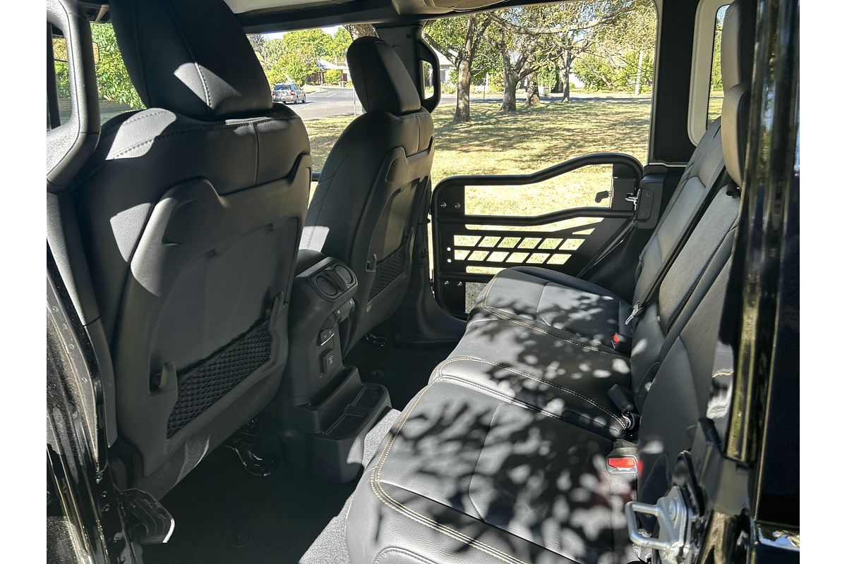 2024 Jeep Wrangler Unlimited Overland JL