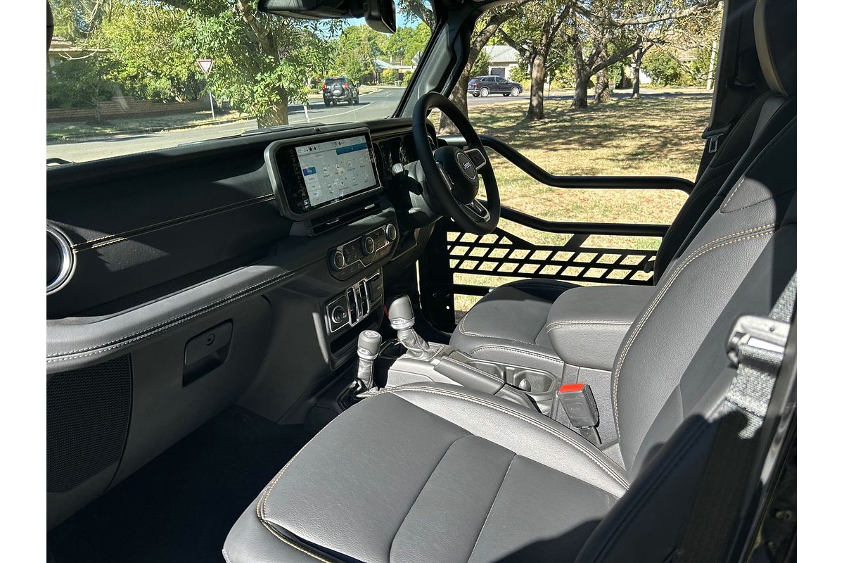 2024 Jeep Wrangler Unlimited Overland JL