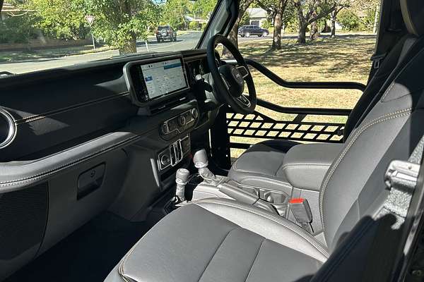2024 Jeep Wrangler Unlimited Overland JL