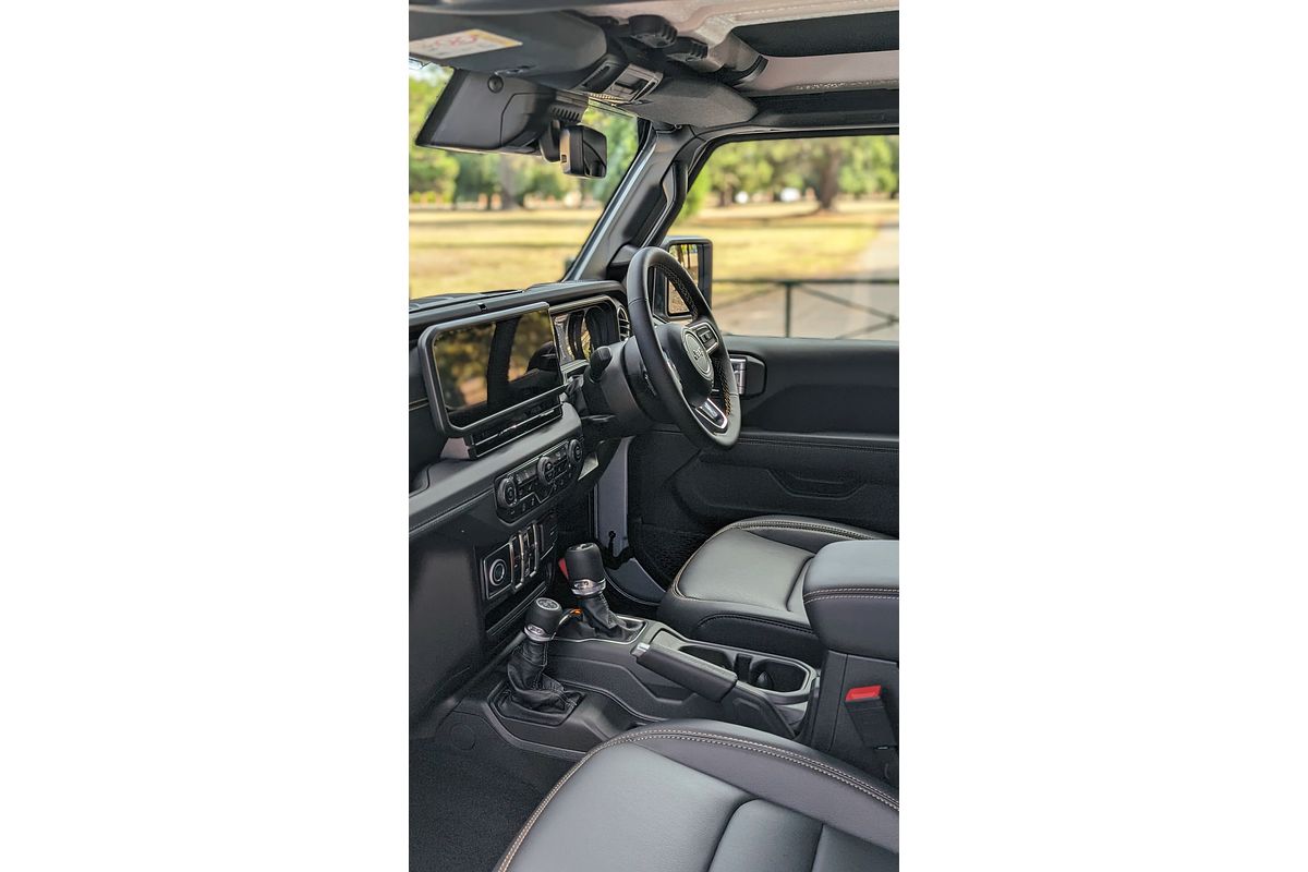 2024 Jeep Wrangler Unlimited Overland JL
