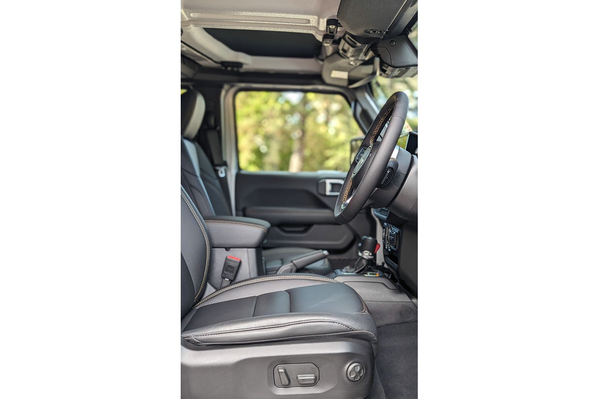 2024 Jeep Wrangler Unlimited Overland JL