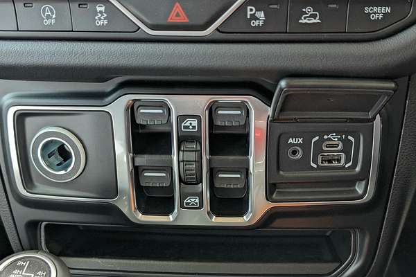 2024 Jeep Wrangler Unlimited Overland JL