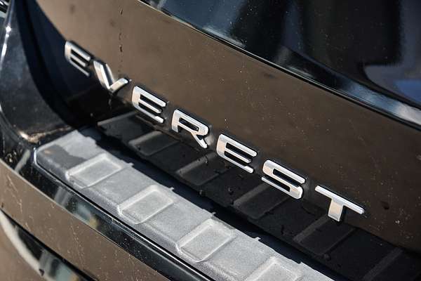 2024 Ford Everest Platinum