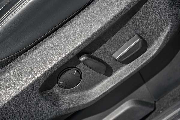 2024 Ford Everest Platinum