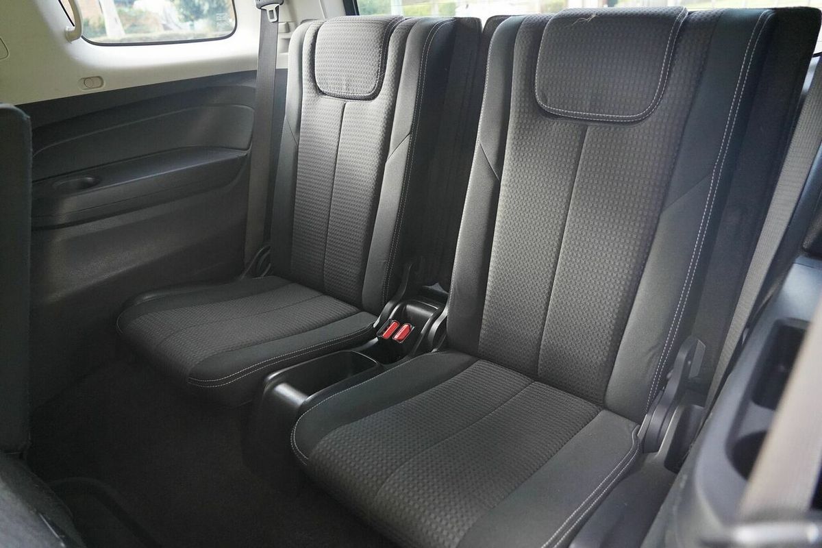 2019 Isuzu MU-X LS-M (4x2) UC MY19