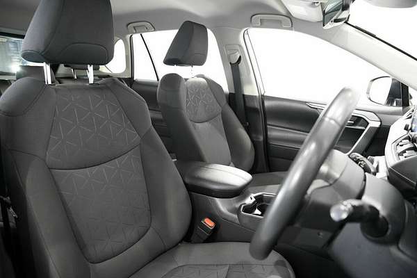 2021 Toyota RAV4 GXL MXAA52R
