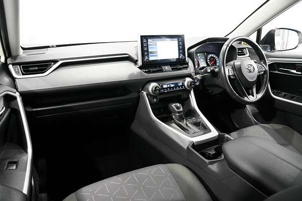 2021 Toyota RAV4 GXL MXAA52R