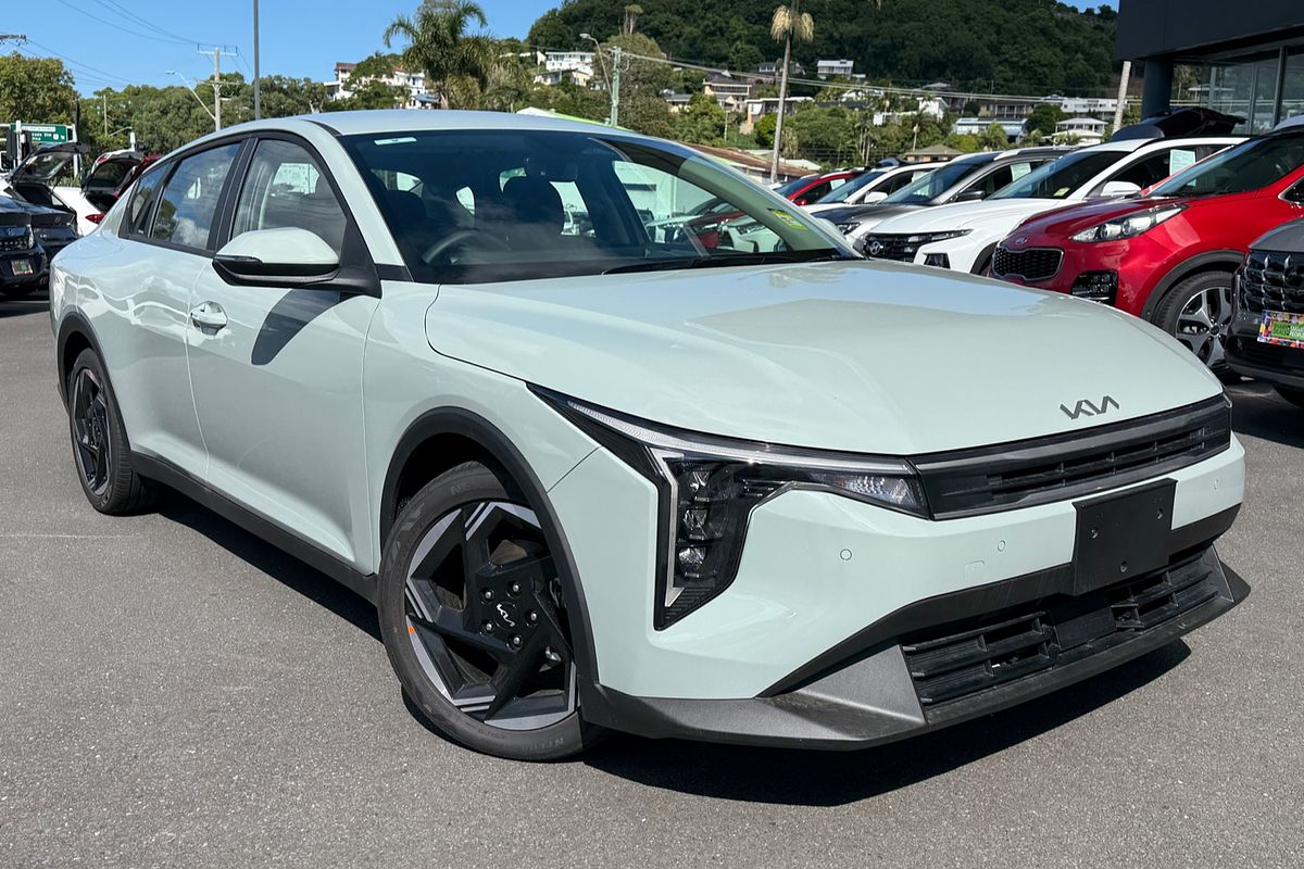 2024 Kia K4 Sport+ CL4m