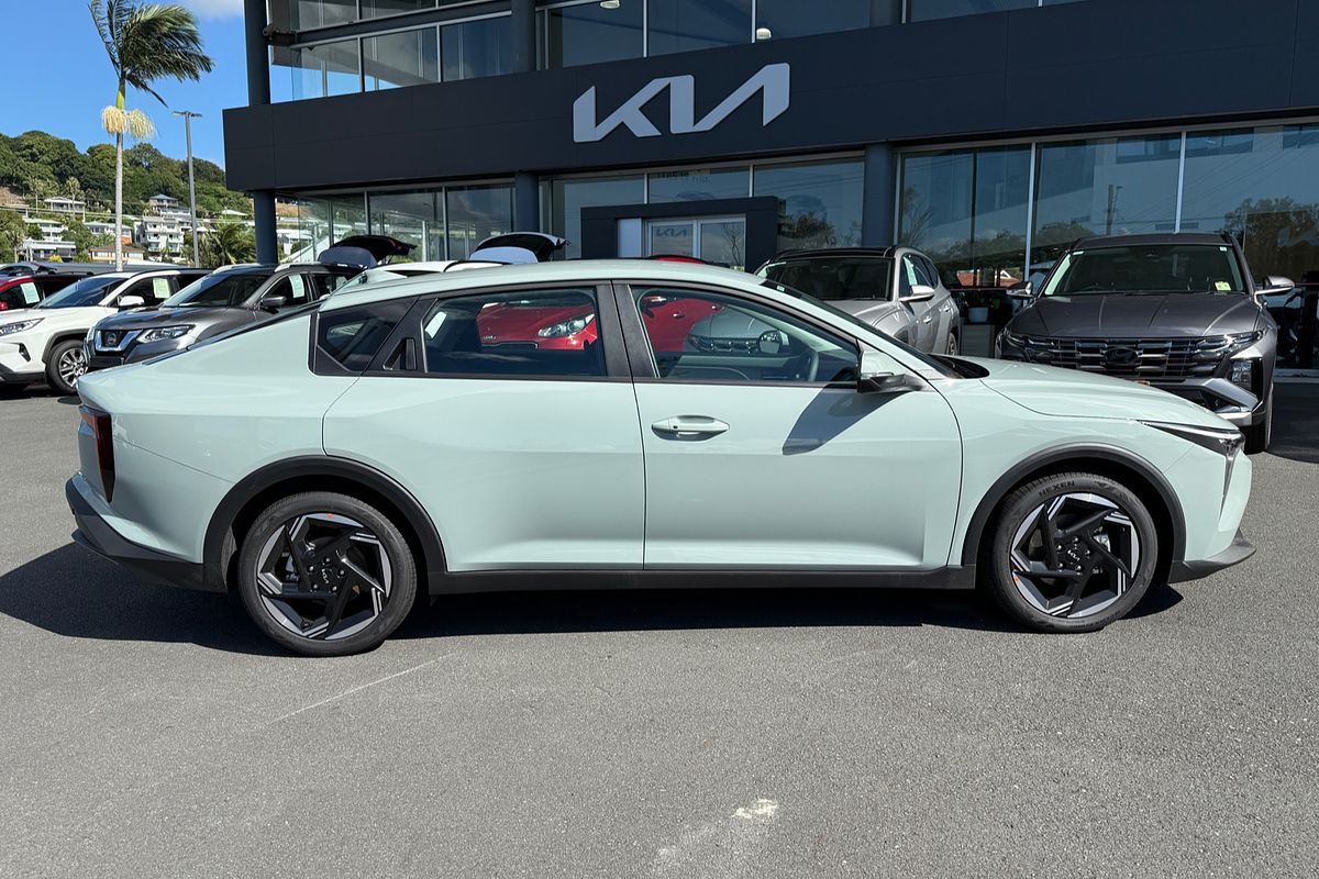2024 Kia K4 Sport+ CL4m