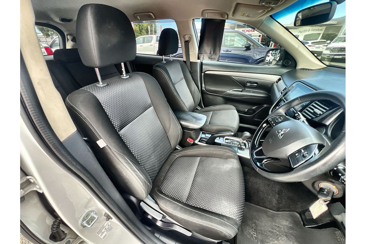 2017 Mitsubishi Outlander LS ZK