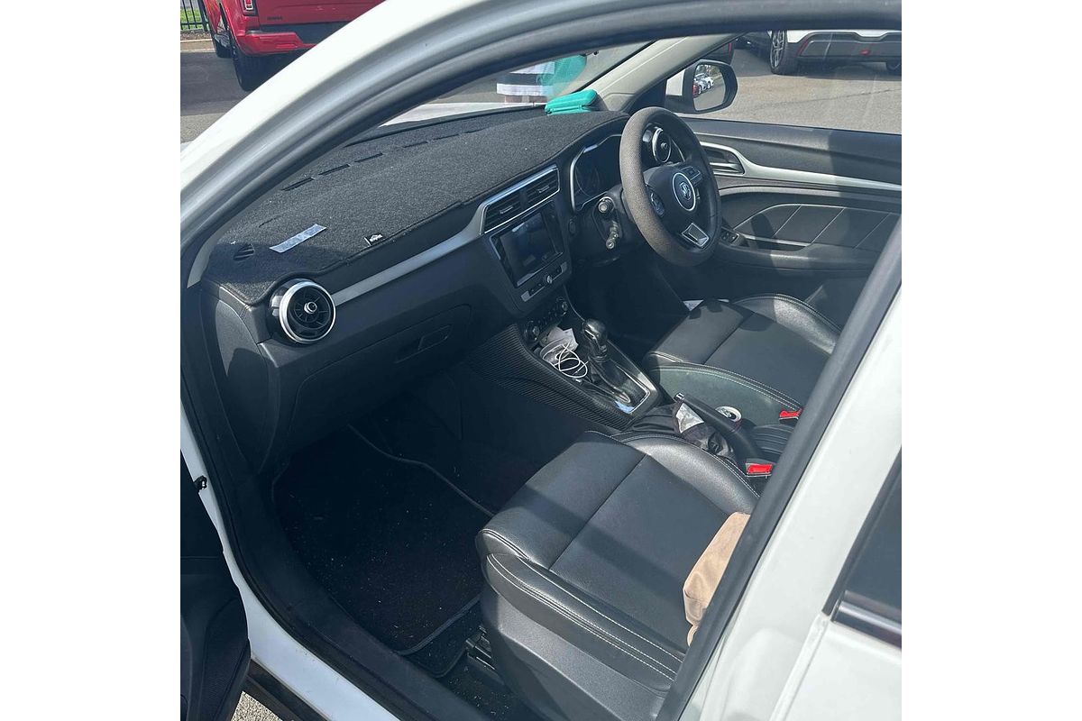 2018 MG ZS Essence AZS1
