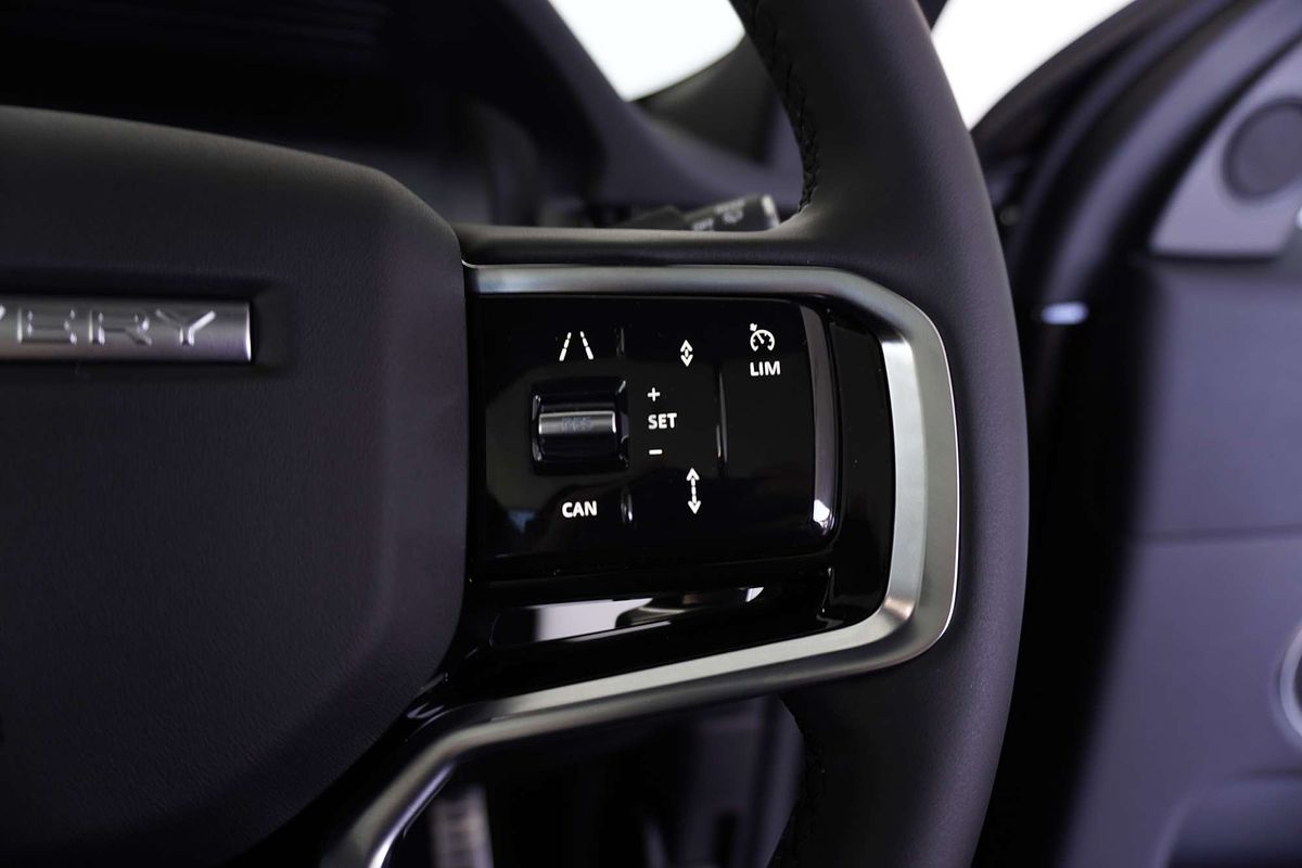 2024 Land Rover Discovery Sport P250 Dynamic SE L550