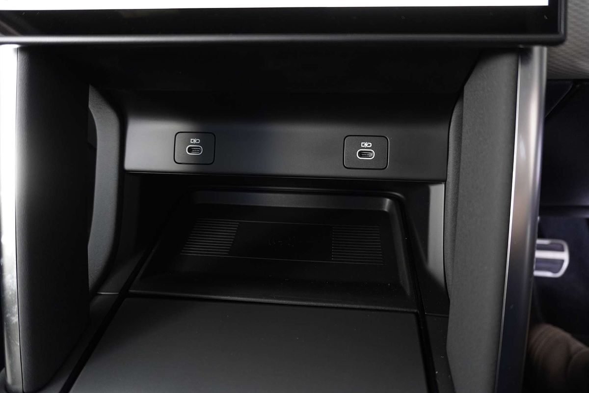 2024 Land Rover Discovery Sport P250 Dynamic SE L550