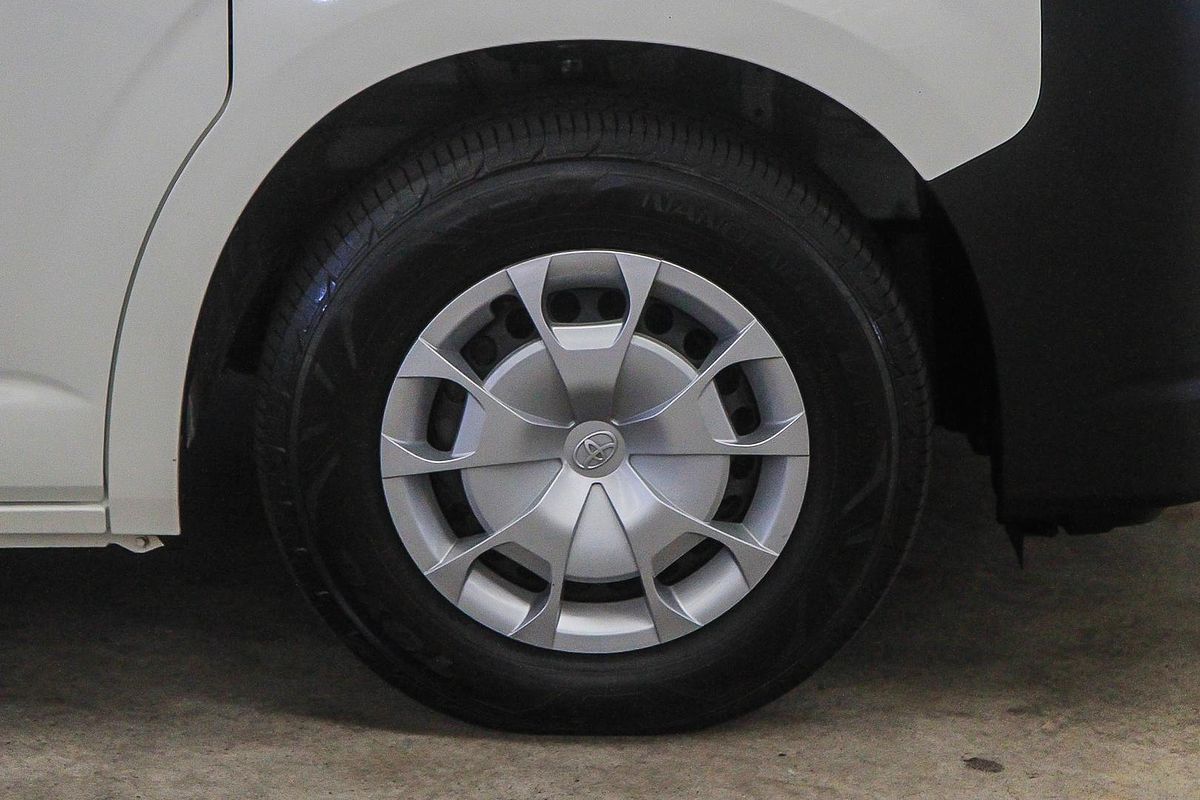 2022 Toyota Hiace GDH300R LWB