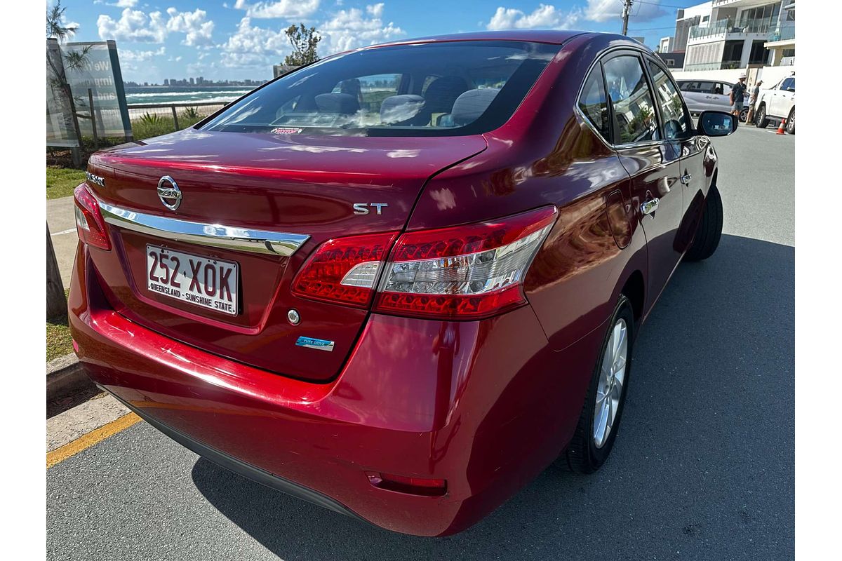 2013 Nissan Pulsar ST B17