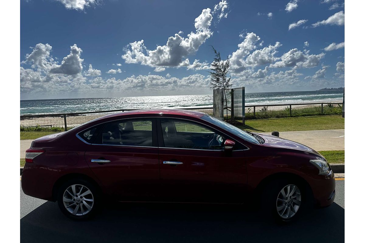 2013 Nissan Pulsar ST B17