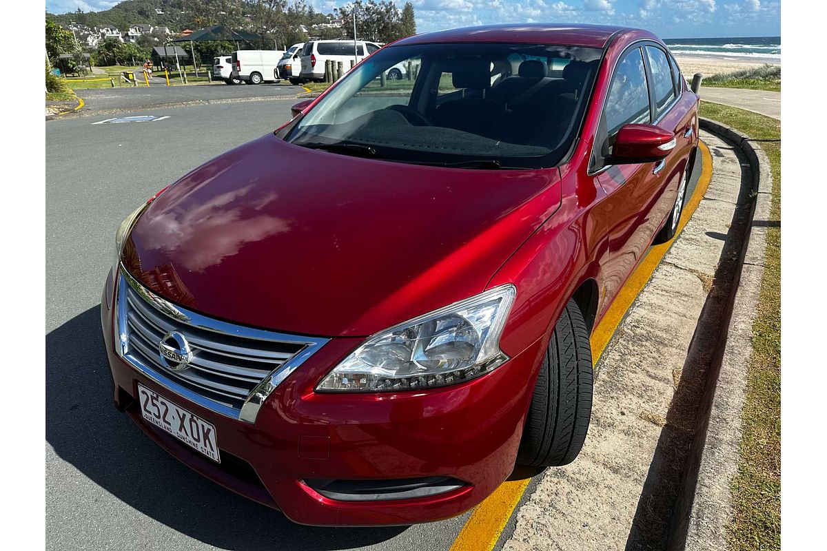 2013 Nissan Pulsar ST B17