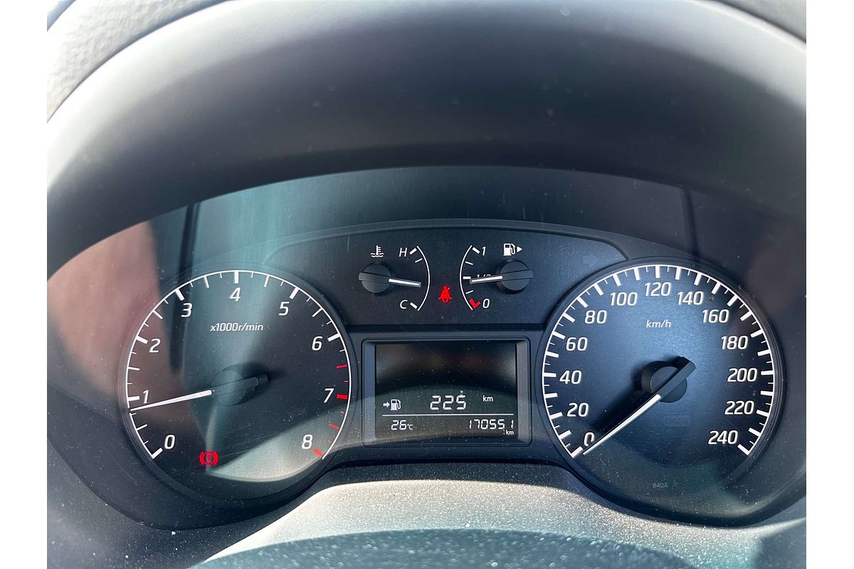 2013 Nissan Pulsar ST B17