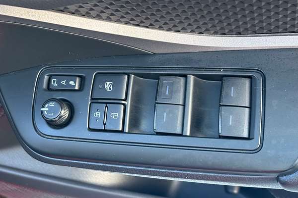 2020 Toyota C-HR NGX10R