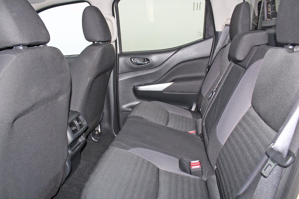 2021 Nissan Navara ST D23 4X4