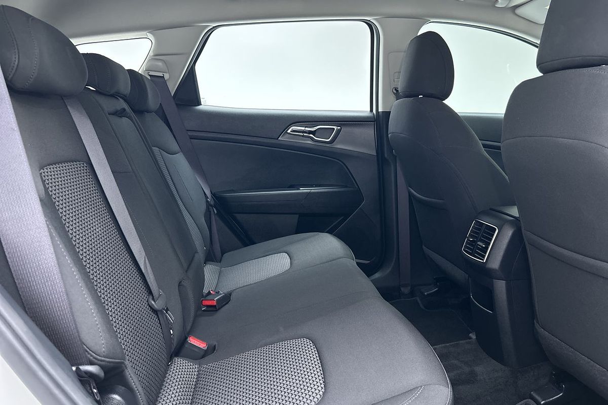 2024 Kia Sportage S NQ5