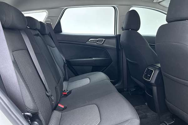 2024 Kia Sportage S NQ5