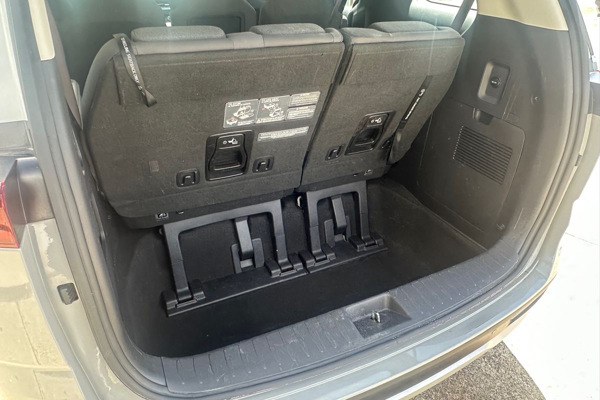 2023 Kia Carnival S KA4