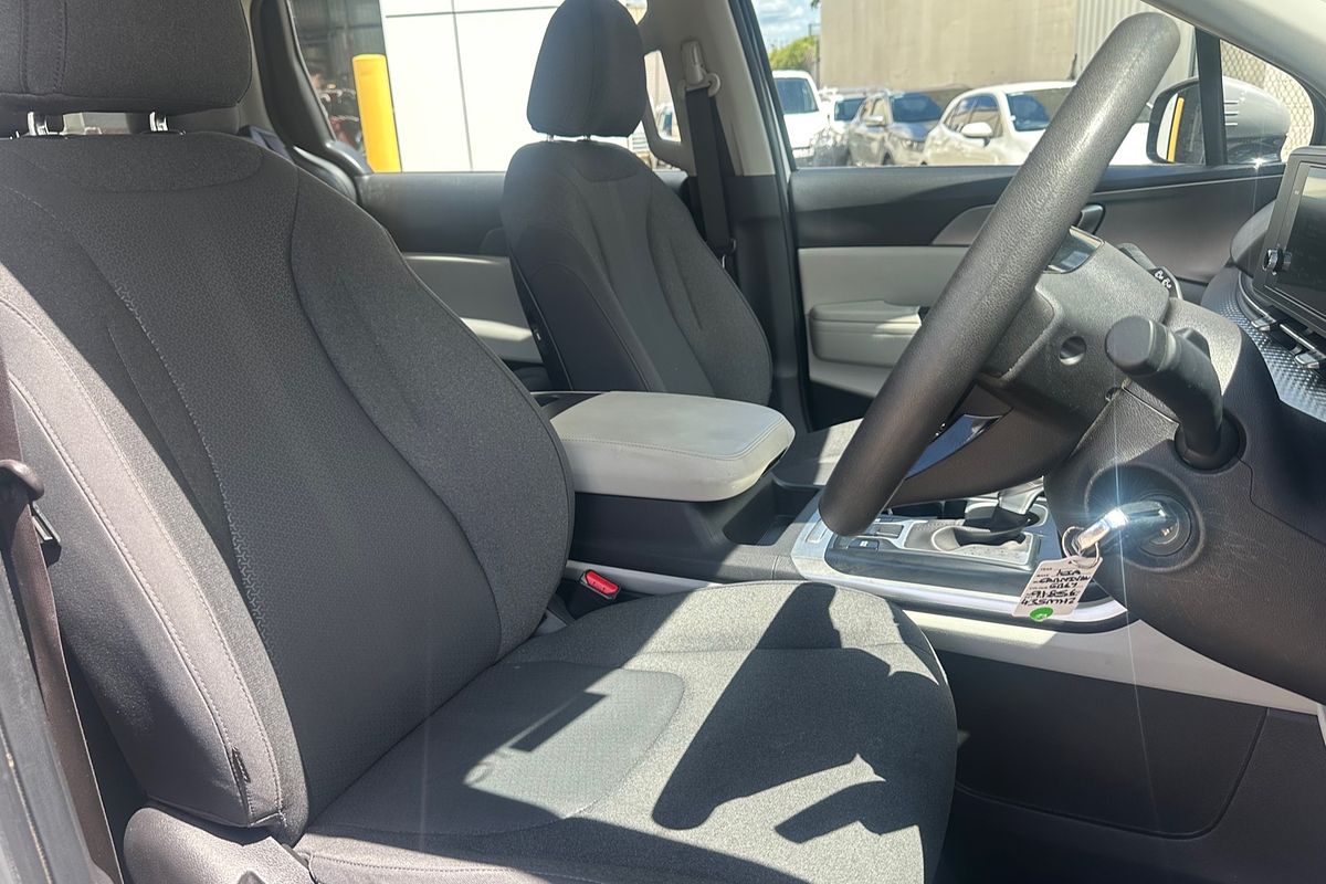 2023 Kia Carnival S KA4