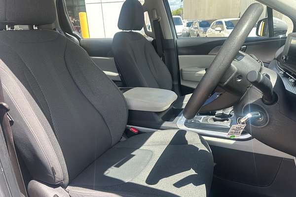 2023 Kia Carnival S KA4