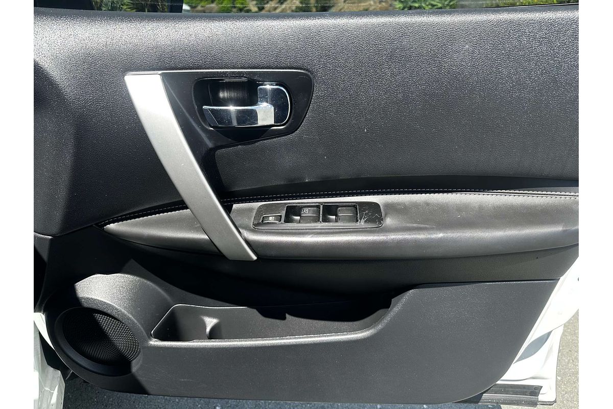 2012 Nissan Dualis Ti-L J10 Series 3